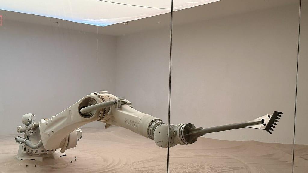 Researchers found simple resets often match complex robot correction strategies